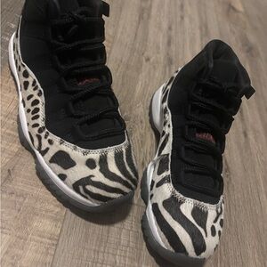 Air Jordan 11 "Animal Instinct" sneakers